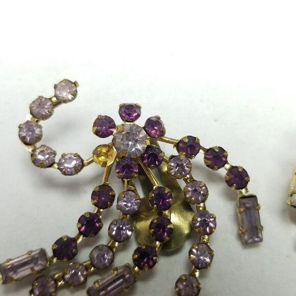 Vintage Purple Rhinestone Flower Spiral Clip On Earrings 60s Style Unique Design - Picture 3 of 7